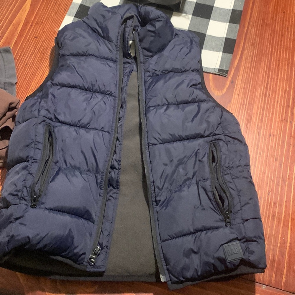 GAP KIDS VEST PUFFER SIZE S BLUE